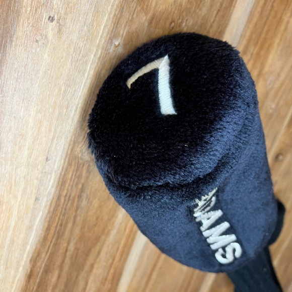 Adams Golf | Tight Lies Fairway 7 Club Head Cover - Picture 5 of 6